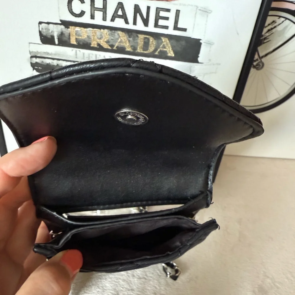 Quilted Pearl-Trim Black Crossbody Phone Bag - Unbranded - Picture 11 of 16